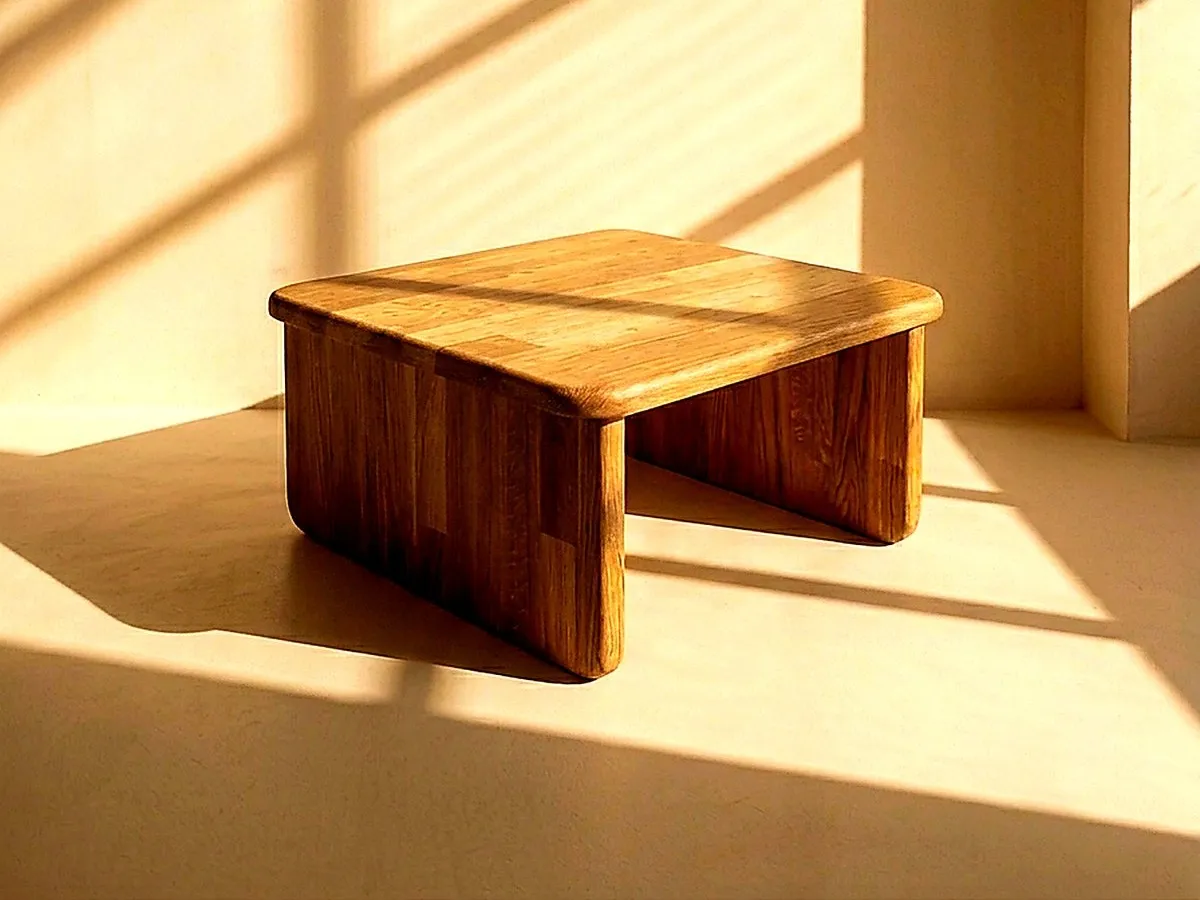 Tabouret en bois massif