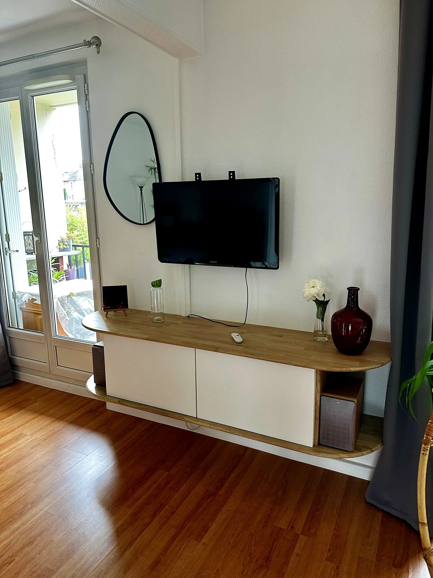 Meuble TV suspendu